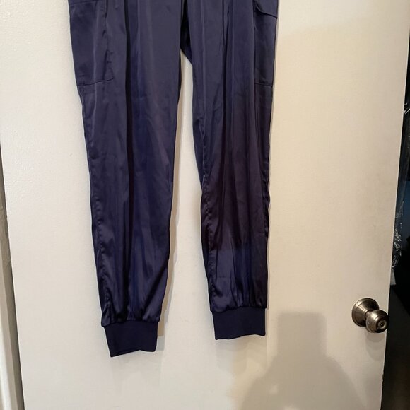 High-Waist Jogger Pants with Pockets – Size Medium by Petty Garden - Picture 8 of 12